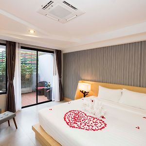 Grand Deluxe Zimmer mit Kingsize-Bett